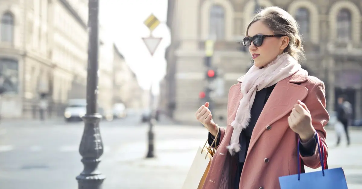 Top 10 Trendy Shopping Tips to Maximize Your Savings