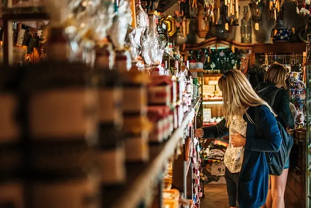 Top 10 Trendy Shopping Tips for Unbeatable Deals