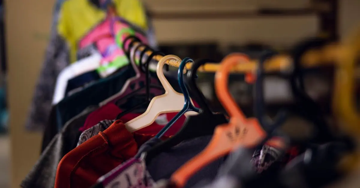 Secrets to Finding Off-Season Clothing Deals