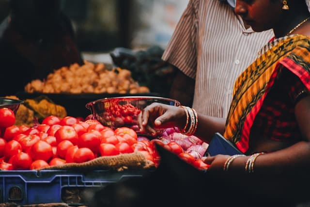 10 Smart Tips for Scoring Great Shopping Deals