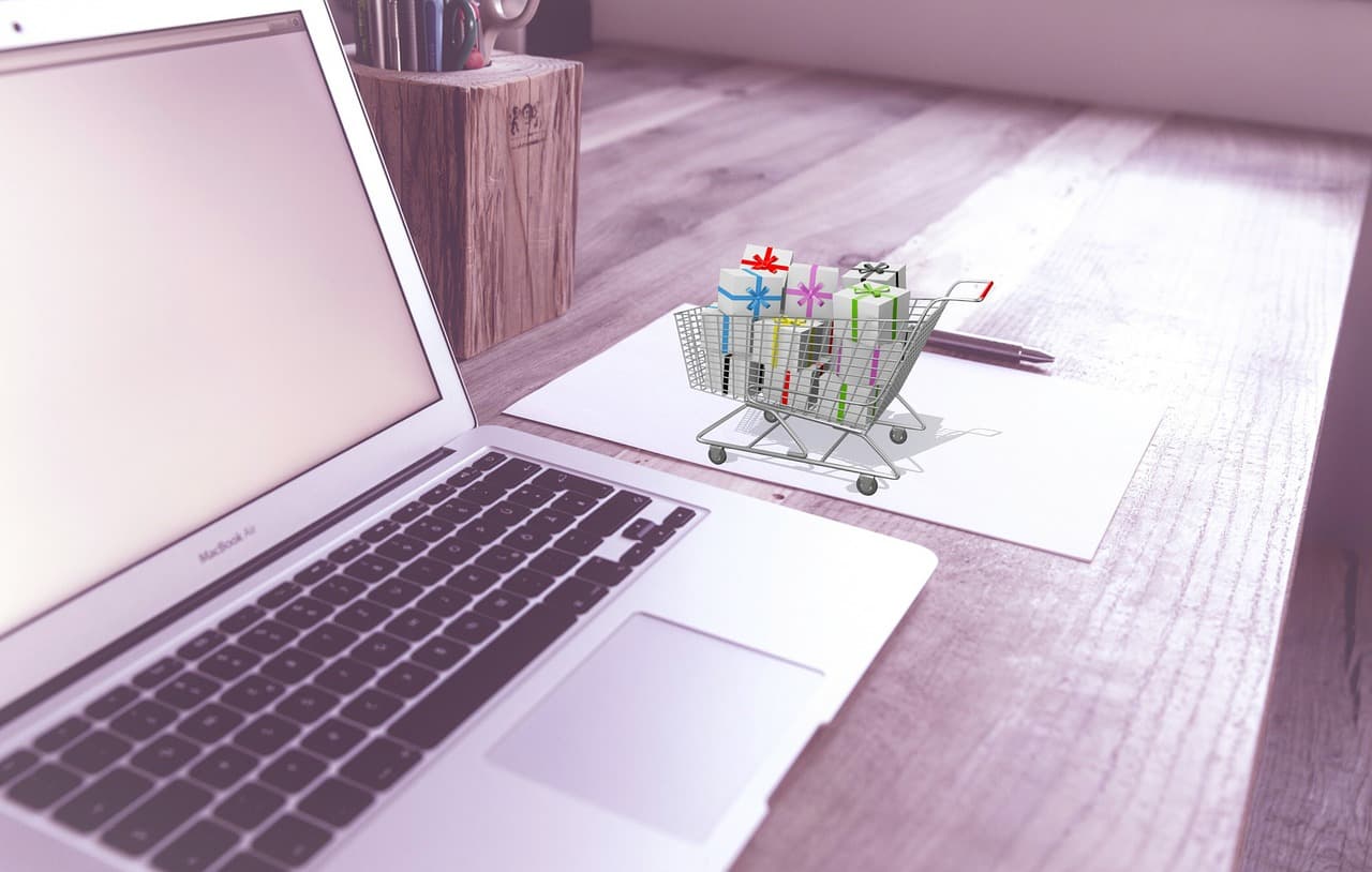 Essential Tips for Finding Trendy Shopping Deals Online